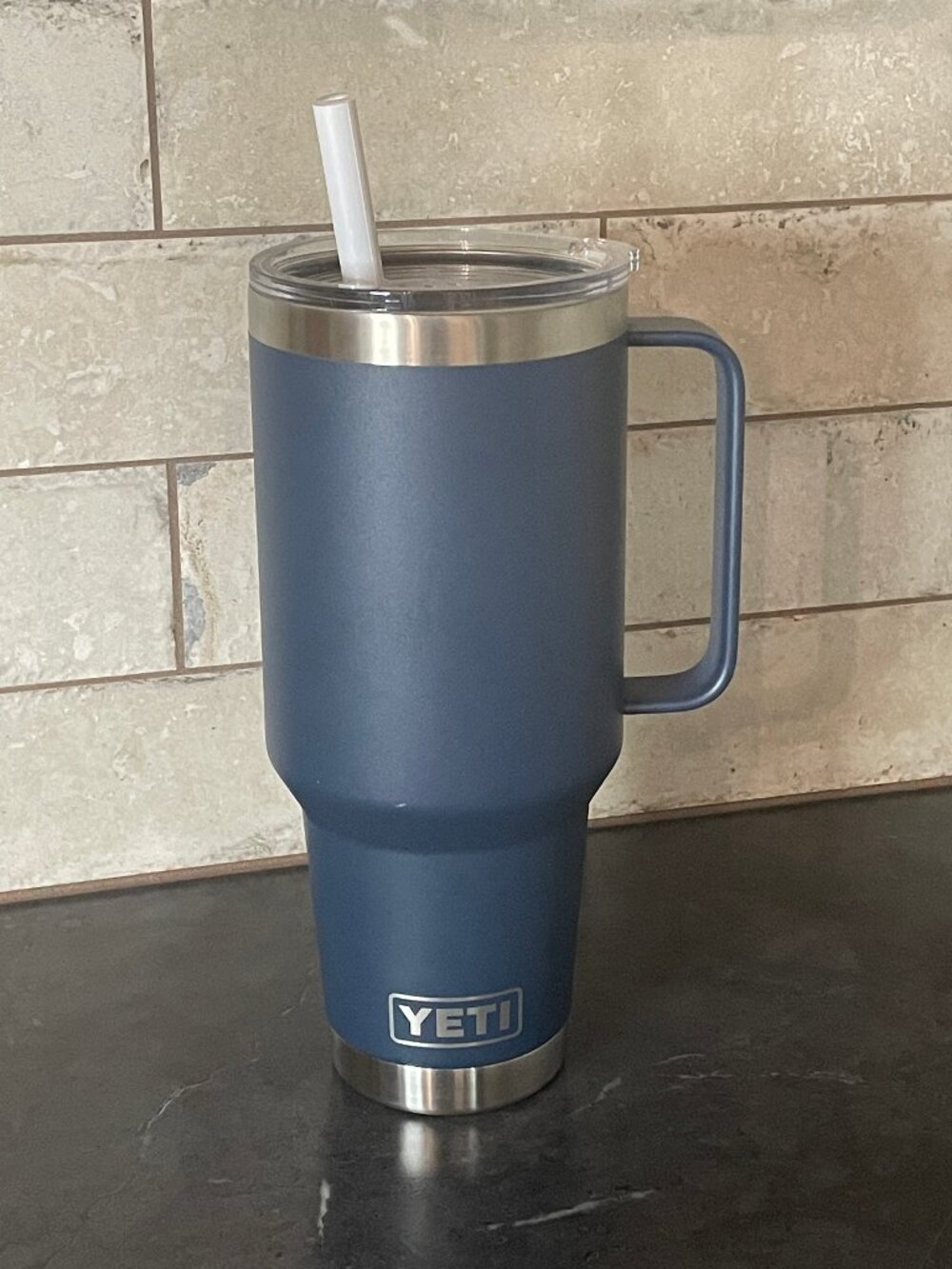 YETI Rambler 42 oz. Straw Mug, Vacuum Insulated, Matte Navy Blue NWOT